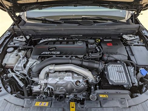 Certified 2025 Mercedes-Benz GLB 35 AMG 4MATIC image 13