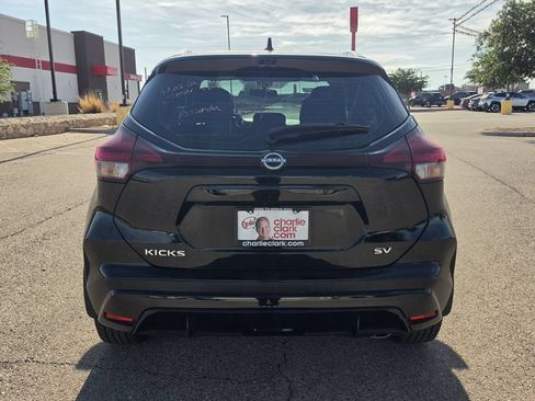 Used 2024 Nissan Kicks SV FWD image 5