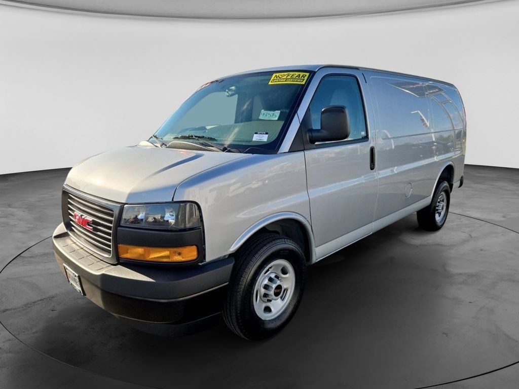 New 2026 GMC Savana 3500 w/ Driver Convenience Package RWD image 12