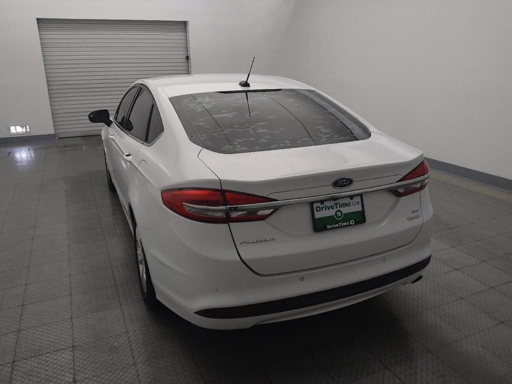 Used 2018 Ford Fusion SE w/ Fusion SE Technology Package FWD image 6