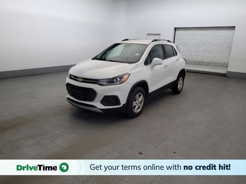 Used 2018 Chevrolet Trax LT w/ LT Convenience Package AWD/4WD image 1
