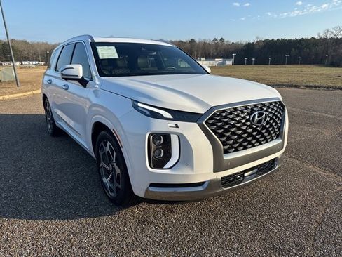 Used 2022 Hyundai Palisade Calligraphy image 2