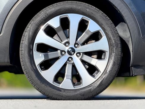 Used 2021 Kia Telluride S AWD/4WD image 20