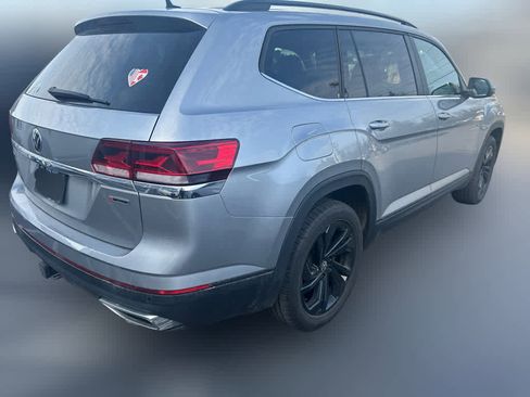 Used 2022 Volkswagen Atlas SE AWD/4WD image 3