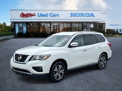 Used 2017 Nissan Pathfinder SV