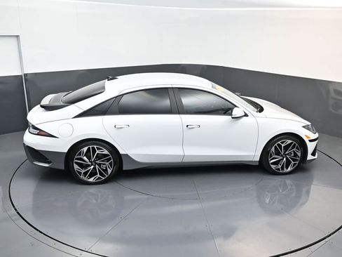 Certified 2024 Hyundai Ioniq 6 SEL image 16