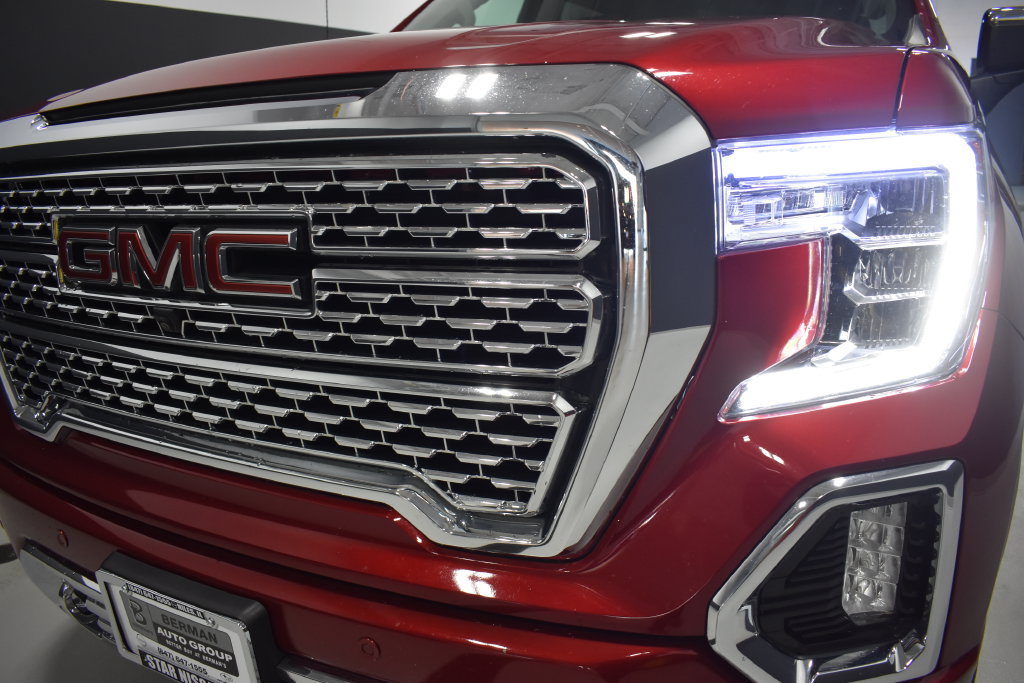 Used 2021 GMC Sierra 1500 Denali w/ Denali Ultimate Package AWD/4WD image 11