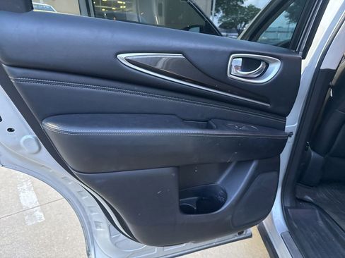 Used 2020 INFINITI QX60 Luxe w/ Essential Package image 23