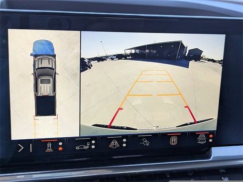 Used 2025 Chevrolet Silverado 1500 LTZ image 19