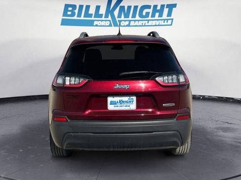 Used 2019 Jeep Cherokee Latitude Plus image 4