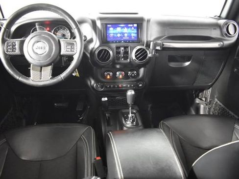 Used 2018 Jeep Wrangler Unlimited Sport AWD/4WD image 23