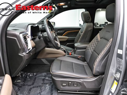 Used 2024 GMC Canyon Denali AWD/4WD image 14