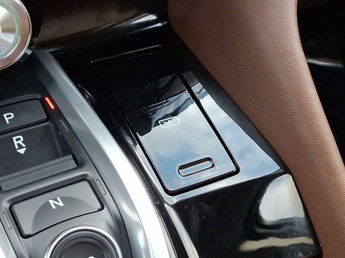 Used 2024 Acura MDX SH-AWD w/ Technology Package image 27