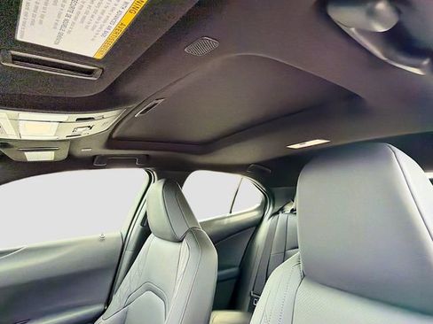 New 2026 Lexus UX 300h FWD image 25