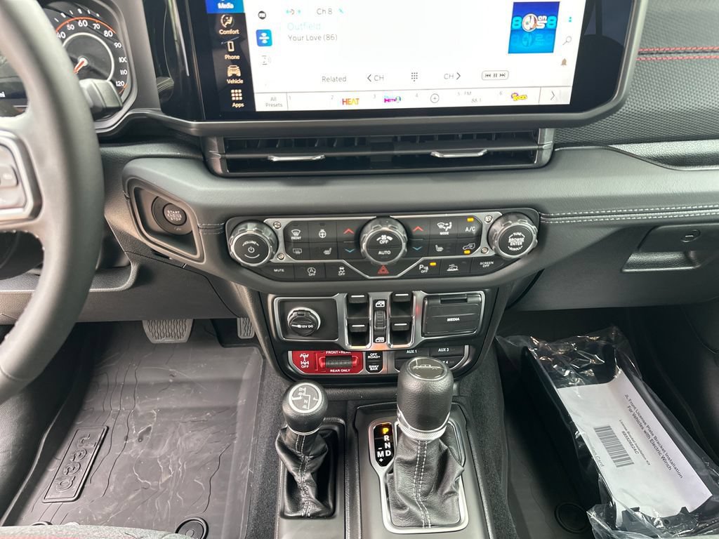 New 2026 Jeep Gladiator Sport AWD/4WD image 26