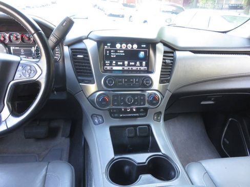 Used 2019 Chevrolet Suburban LT AWD/4WD image 16