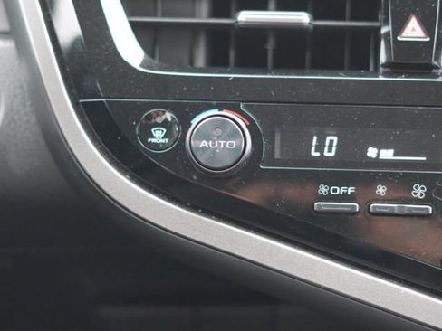 Used 2022 Toyota Camry XSE image 27