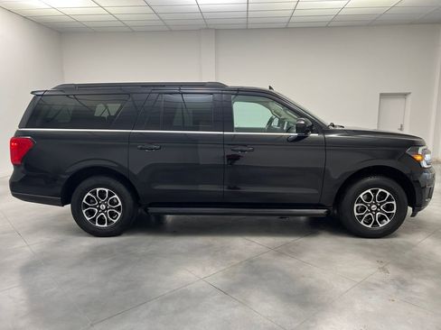 Used 2024 Ford Expedition Max XLT image 8