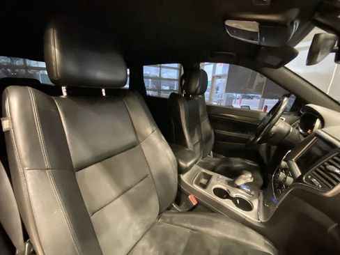Used 2018 Jeep Grand Cherokee Altitude image 26