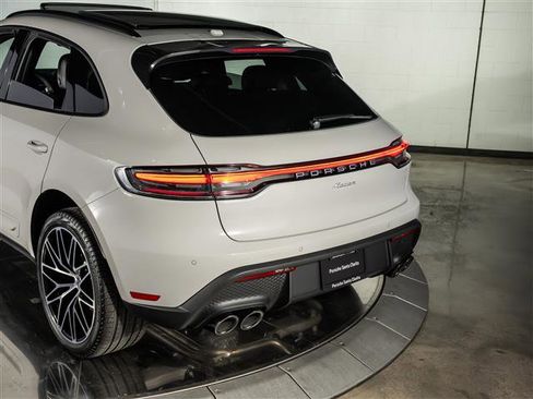 New 2026 Porsche Macan image 29