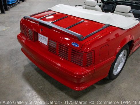 Used 1993 Ford Mustang GT image 16