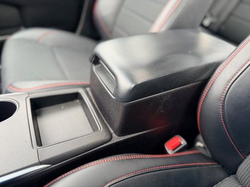 Used 2017 Toyota Camry SE image 17