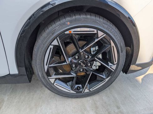 New 2026 Kia K4 GT-Line FWD image 3