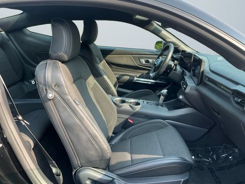 Used 2026 Ford Mustang Coupe RWD image 16