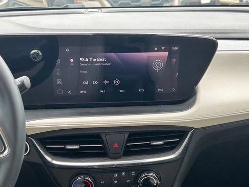 Used 2025 Buick Encore GX Preferred w/ Advanced Technology Package FWD image 18