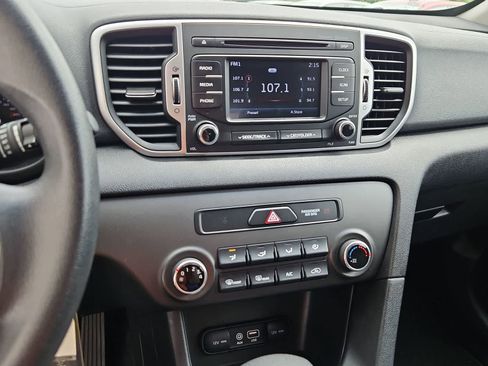 Used 2017 Kia Sportage LX AWD/4WD image 27