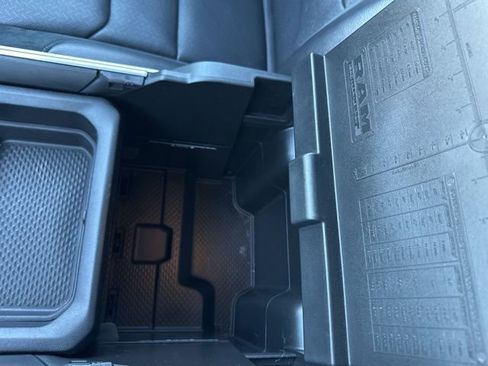 Used 2019 RAM 1500 Laramie image 25