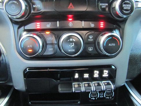 Used 2022 RAM 1500 Lone Star image 42