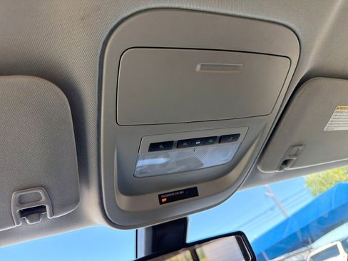 Used 2020 Chevrolet Colorado LT w/ LT Convenience Package image 22