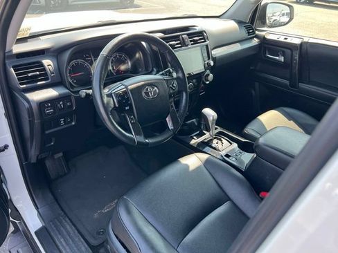 Used 2023 Toyota 4Runner TRD Off-Road Premium AWD/4WD image 17