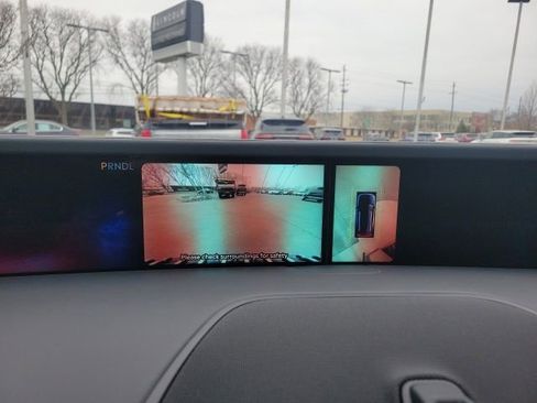 Certified 2024 Lincoln Nautilus Reserve w/ Equipment Group 202A image 36