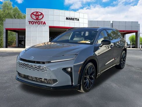 Used 2025 Toyota Crown Signia image 26