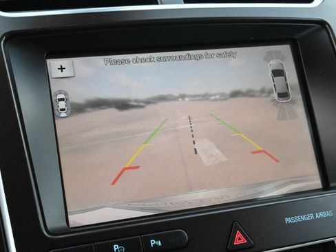 Used 2017 Ford Explorer Platinum AWD/4WD image 14