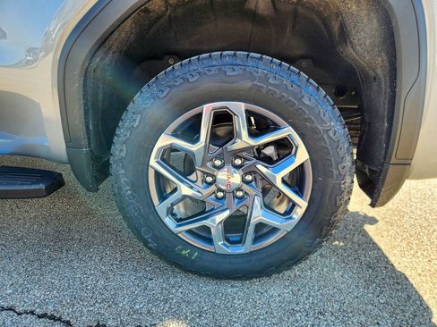 New 2026 GMC Sierra 1500 SLT w/ SLT Premium Plus Package image 32