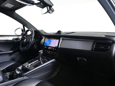Certified 2024 Porsche Macan Turbo AWD/4WD image 17