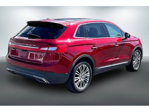 Used 2016 Lincoln MKX Reserve w/ Equipment Group 102A AWD/4WD image 6