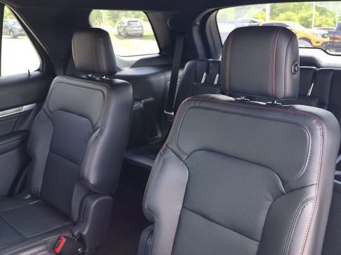 Used 2018 Ford Explorer Sport w/ Equipment Group 401A AWD/4WD image 11