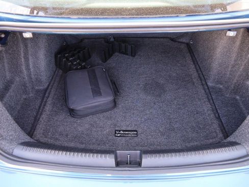 Used 2017 Volkswagen Jetta SE FWD image 7