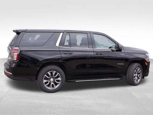 Used 2022 Chevrolet Tahoe LT w/ LT Signature Package AWD/4WD image 4