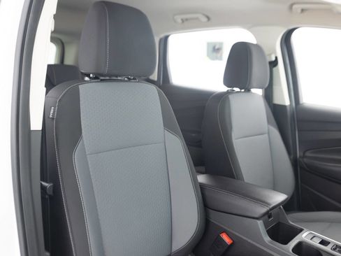 Used 2017 Ford Escape SE AWD/4WD image 28