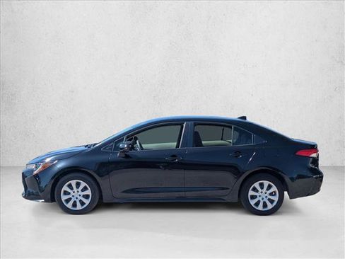 Used 2023 Toyota Corolla LE FWD image 8