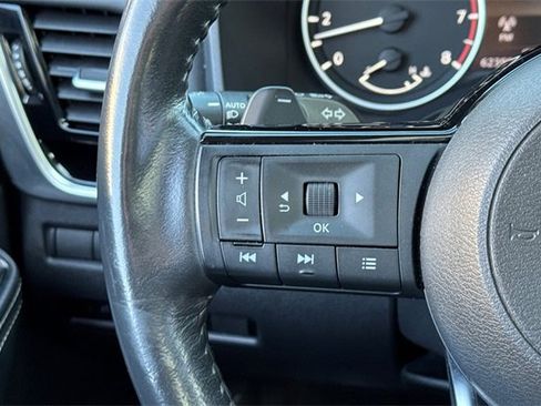 Used 2022 Nissan Rogue SL w/ SL Premium Package image 35