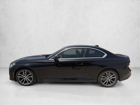 Used 2022 BMW 230i Coupe RWD image 2