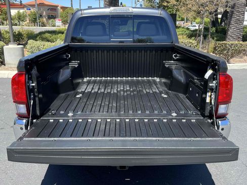Used 2023 Toyota Tacoma SR5 RWD image 60