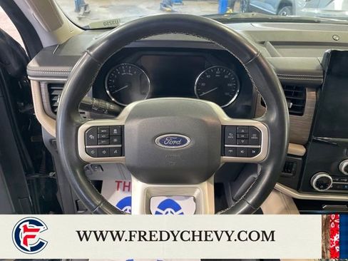Used 2024 Ford Expedition Limited AWD/4WD image 15