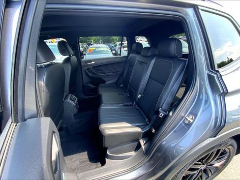 Used 2022 Volkswagen Tiguan SE R-Line AWD/4WD image 23